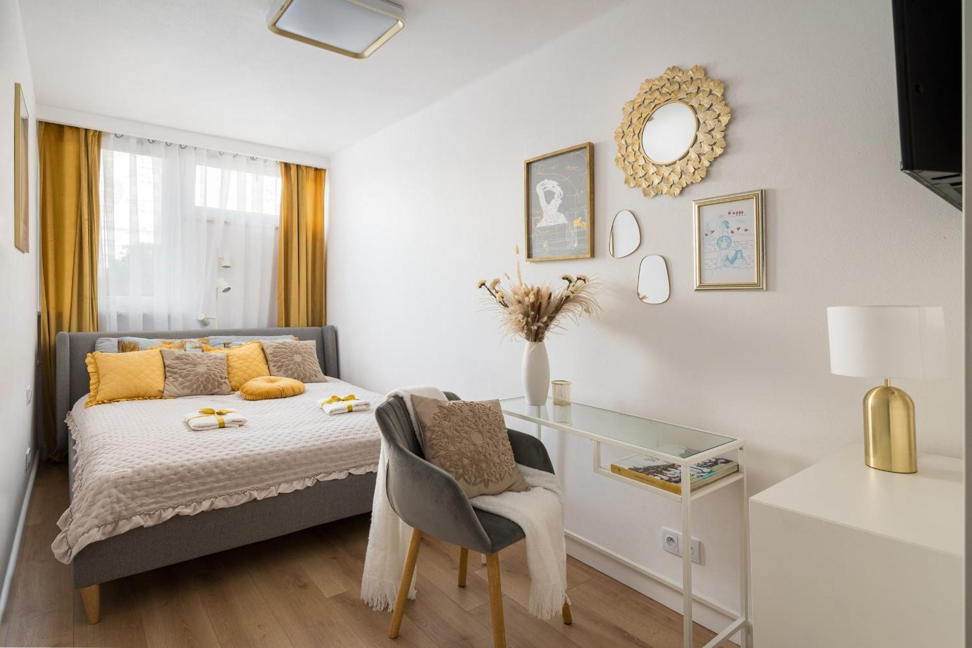 Gold Premium 950 M To Station Parking Apartment Warschau
