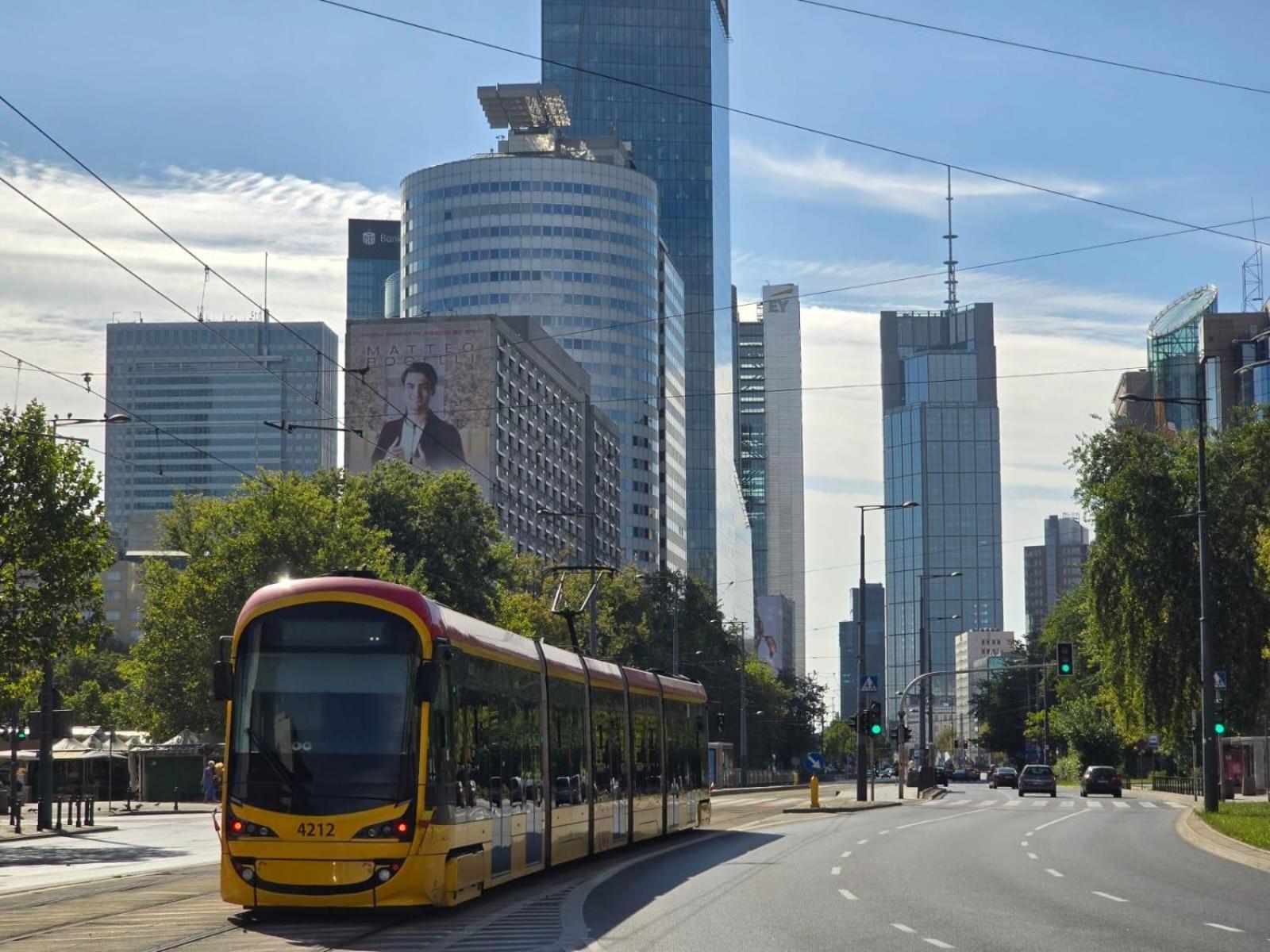 Gold Premium 950 M To Station Parking Warschau
